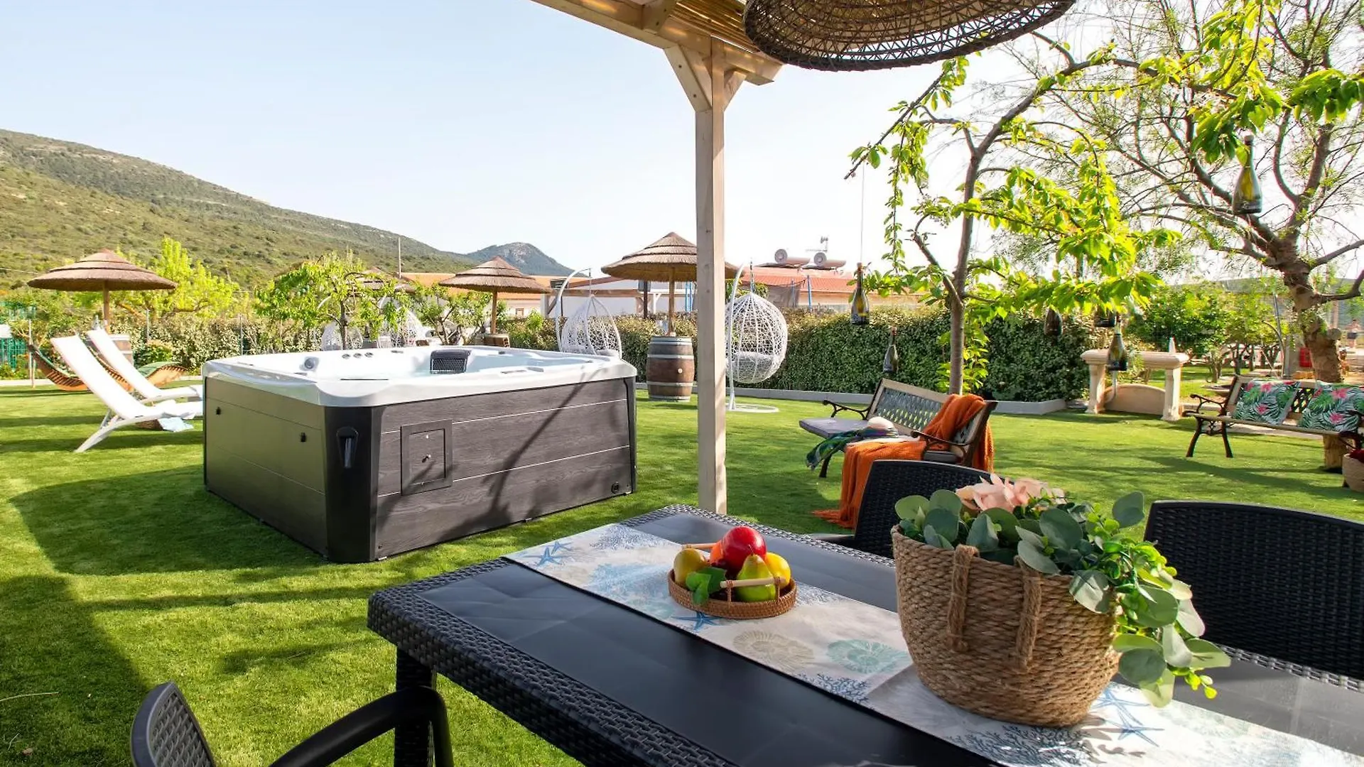 Residenza Alla Collina & Romantic Spa Porto Conte Villa